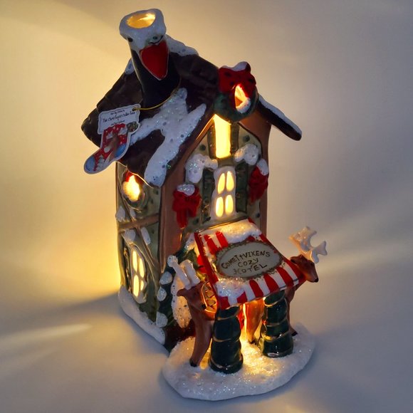 Blue Sky Clayworks Comet & Vixen's Cozy Hotel - NWOT - Picture 1 of 16